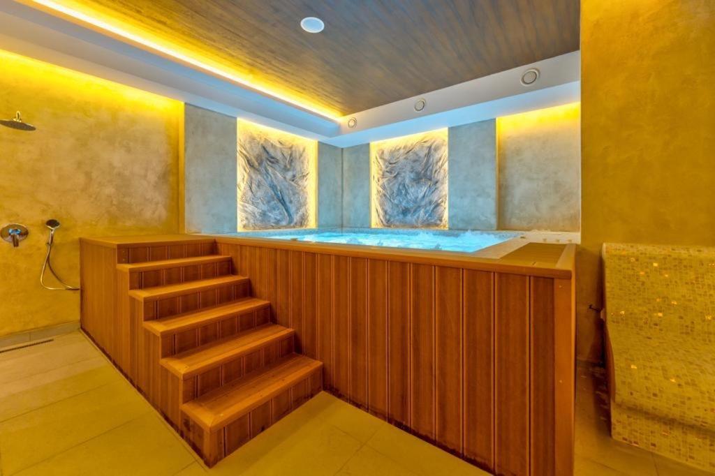 Mans Lux 8 Apartman ズラティボール エクステリア 写真