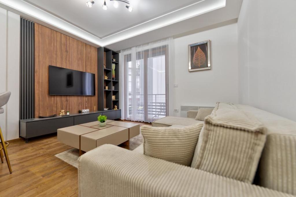 Mans Lux 8 Apartman ズラティボール エクステリア 写真